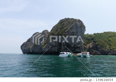 Phi Phi Island in Thailand, islands in the ocean 139616654
