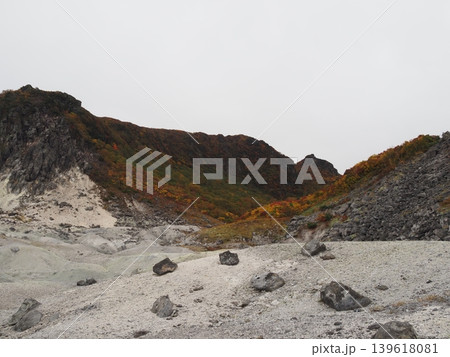 10月上旬の栗駒山(岩手県一関市・宮城県栗原市・秋田県東成瀬村) 10月上旬の栗駒山(岩手県一関市・宮城県栗原市・秋田県東成瀬村) 139618081