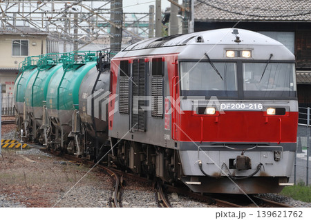 関西本線を行く貨物列車：DF200形200番台牽引 139621762