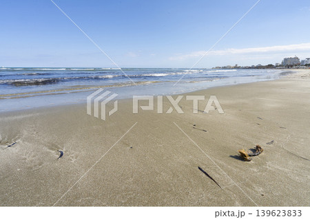 The beach of Larnaka, Cyprus 139623833