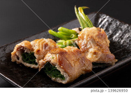 ［秋田県産　さしびろ］さしびろ　肉巻き　焼き 139626950