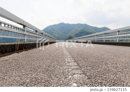 真夏の翠明湖 糀屋ダム 翠大橋 真夏の翠明湖 糀屋ダム 翠大橋 139627135