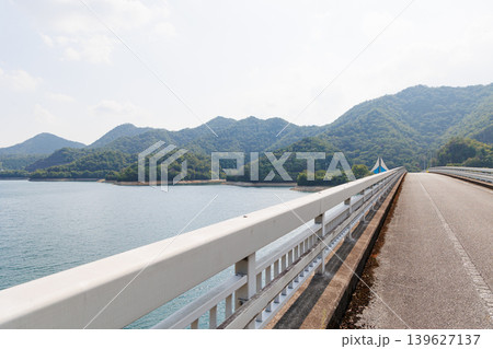 真夏の翠明湖 糀屋ダム 翠大橋 真夏の翠明湖 糀屋ダム 翠大橋 139627137