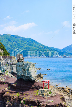 初夏の甑大明神 鹿児島県薩摩川内市 初夏の甑大明神 鹿児島県薩摩川内市 139627908