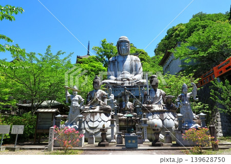 新緑の壷阪寺 新緑の壷阪寺 139628750