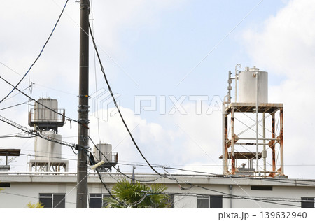 屋上の受水槽_02 屋上の受水槽_02 139632940