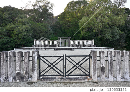 武烈天皇傍丘磐坏丘北陵(奈良県香芝市) 武烈天皇傍丘磐坏丘北陵(奈良県香芝市) 139633321