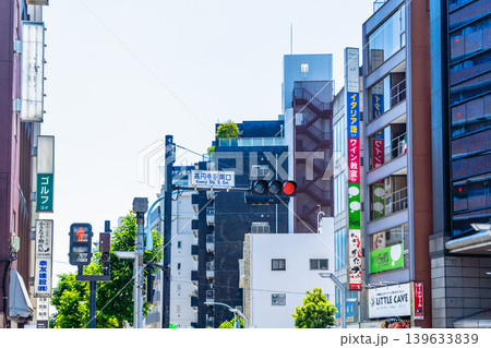 東京の都市風景　高円寺駅南口　高南通り 139633839
