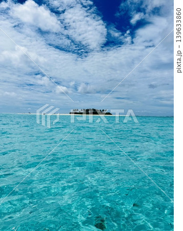 トンガ王国にある無人島 タウ島　Tau Island, Tonga 139633860