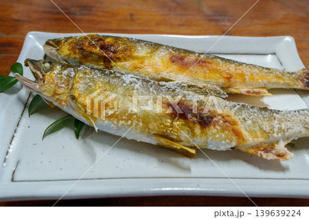 高知名物 鮎の塩焼き 仁淀川の清流で育った香魚 高知名物 鮎の塩焼き 仁淀川の清流で育った香魚 139639224