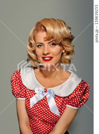 retro pinup coquettish blonde girl retro pinup coquettish blonde girl 139639255