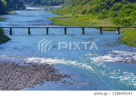 高知県仁淀川の浅尾沈下橋 清流と自然が美しい四国の風景 139640241