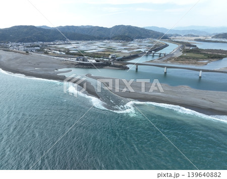 仁淀川河口大橋 水質日本一の清流 河口写真 139640882