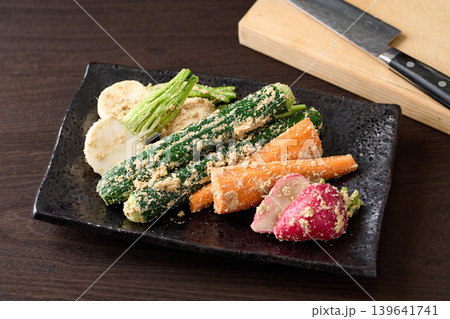 糠床から取り出した糠漬け 糠床から取り出した糠漬け 139641741