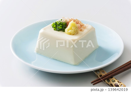 冷やっこ　冷奴　 139642019
