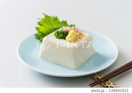冷やっこ　冷奴　 139642021