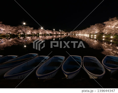 弘前城と桜の夜景 弘前城と桜の夜景 139644347