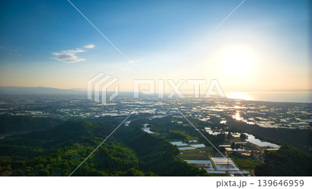 夕方の丘陵部から見た富山湾周辺の様子 夕方の丘陵部から見た富山湾周辺の様子 139646959