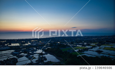 夕方の丘陵部から見た富山湾周辺の様子 夕方の丘陵部から見た富山湾周辺の様子 139646986