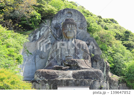 房総半島鋸山　日本寺の大仏 139647852
