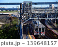 堀切駅に停車する東武鉄道10030型電車 堀切駅に停車する東武鉄道10030型電車 139648157