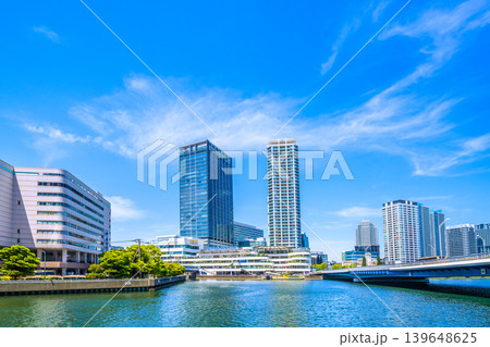 日本の横浜都市景観 横浜駅きた東口側。横浜ベイクォーターなどを望む=5月13日 日本の横浜都市景観 横浜駅きた東口側。横浜ベイクォーターなどを望む=5月13日 139648625