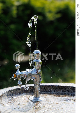 公園の水飲み場 139650066
