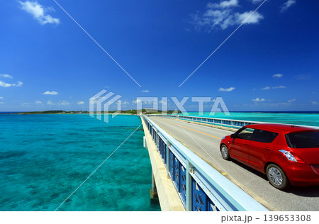 夏の沖縄 宮古島 池間大橋ドライブ 夏の沖縄 宮古島 池間大橋ドライブ 139653308