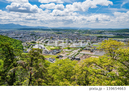 赤神山(太郎坊山)展望台から近江平野の景観 滋賀県東近江市 赤神山(太郎坊山)展望台から近江平野の景観 滋賀県東近江市 139654663