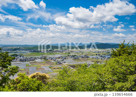 赤神山（太郎坊山）展望台から近江平野の景観　滋賀県東近江市 139654666