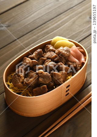 豚角煮弁当 豚角煮弁当 139655197