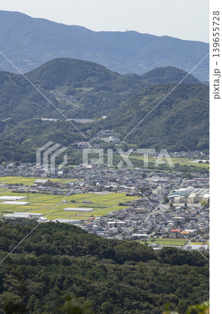 秋の静岡県伊豆の国市の街並み 139655728