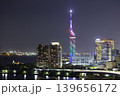 美しい福岡の夜景　虹色に輝く福岡タワー 139656172