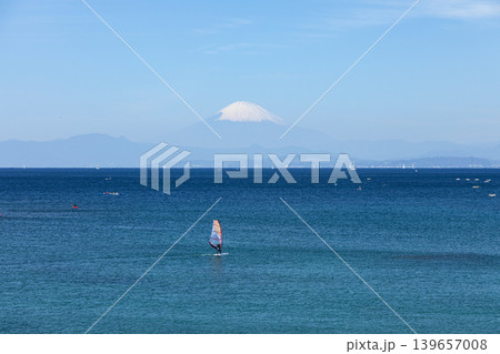 葉山長者ヶ崎 富士山とウィンドサーファー 葉山長者ヶ崎 富士山とウィンドサーファー 139657008