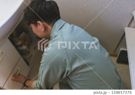 40‑something worker 40‑something worker 139657378