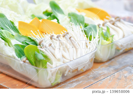 mushroom , Chinese cabbage and pumpkin or fresh vegetable or vegetable for cook mushroom , Chinese cabbage and pumpkin or fresh vegetable or vegetable for cook 139658006
