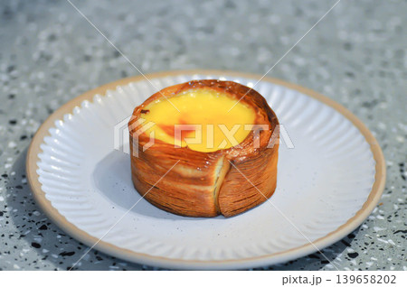vanilla flan or vanilla tart, egg tart or cheese tart 139658202