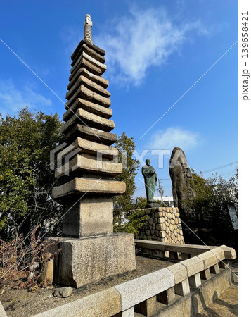 清盛塚　石造十三重塔 139658421