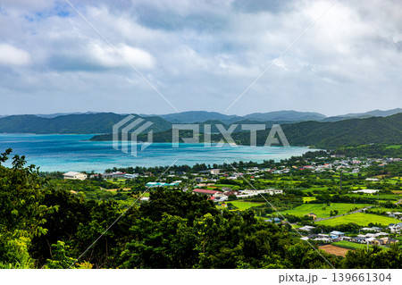 鹿児島県奄美大島 高台から見た海景 鹿児島県奄美大島 高台から見た海景 139661304