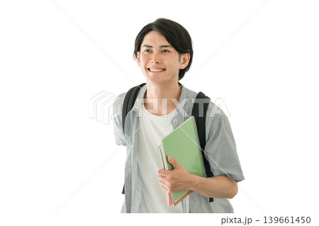 大学・学校の廊下にいる大学生(学生・塾・予備校) 大学・学校の廊下にいる大学生(学生・塾・予備校) 139661450