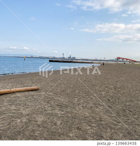 海辺の散歩 海辺の散歩 139663438
