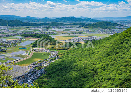 赤神山（太郎坊山）展望台から近江平野の景観　滋賀県東近江市 139665143