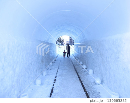 小樽雪あかりの路2012の雪のトンネル（旧国鉄手宮線跡：北海道小樽市） 139665285