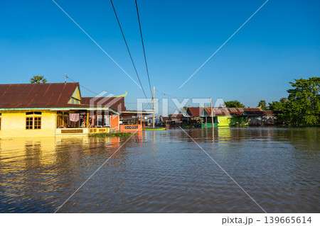 Traditional Bugis floating houses on Lake Tempe, Sulawesi, Indonesia 139665614