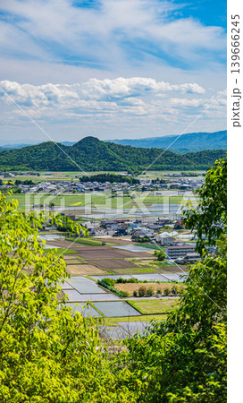 赤神山(太郎坊山)展望台から近江平野の景観 滋賀県東近江市 赤神山(太郎坊山)展望台から近江平野の景観 滋賀県東近江市 139666245