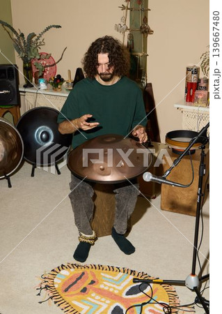 Serene relaxation guided by handpan sounds in cozy environment Serene relaxation guided by handpan sounds in cozy environment 139667480