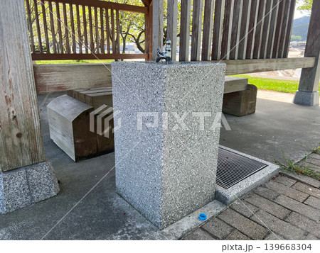 公園・広場の水飲み場の写真　5 139668304