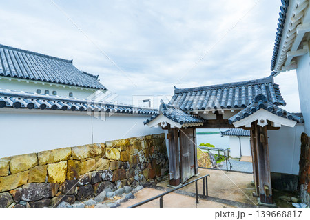 熊本県苓北町　富岡城本丸跡の高麗門 139668817
