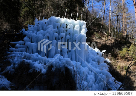湧水広場の氷瀑 139669597