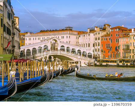 イタリア・ベネチア大運河とリアルト橋 / Grand Canal, Venice, Italy イタリア・ベネチア大運河とリアルト橋 / Grand Canal, Venice, Italy 139670359